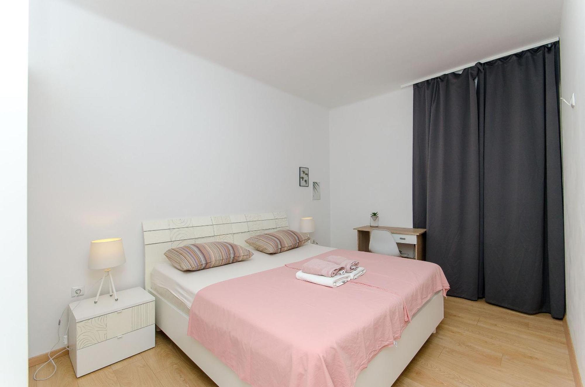 And Columbo Apartman *